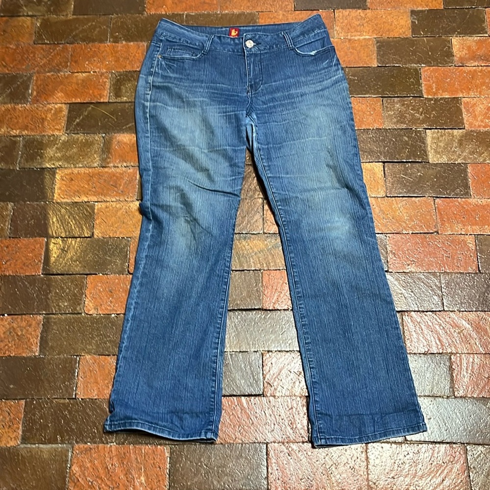 Oh La La Sasson jeans size 10 with 31” inseam.